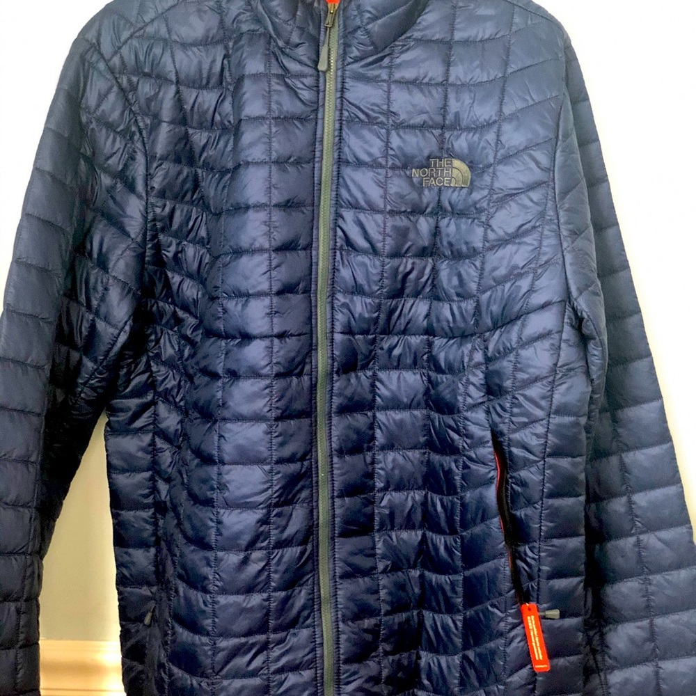 Navy blue men’s thermoball